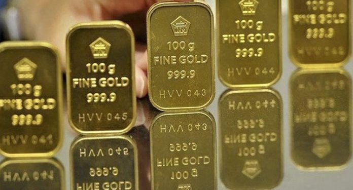 Harga Emas Antam Menurun ke Rp1.919 Juta Per Gram