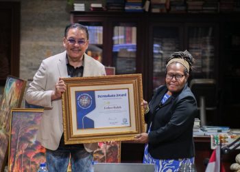 Luncurkan Dana Abadi untuk Penghargaan Penulis Berprestasi oleh Denny JA Foundation