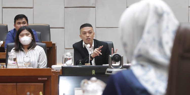 Korban Malapraktik Gladys Lapor DPR Setelah Temukan Dua Jarum Tertinggal