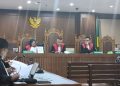 Majelis Hakim Heran Zarof Ricaf Memperkenalkan Calo Kasus Mantan Hakim Pengadilan Negeri Surabaya