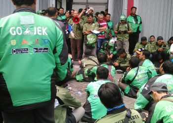 Imbas Aksi Ojol, Transjakarta Ubah Rute Berdasarkan Kondisi di Lapangan