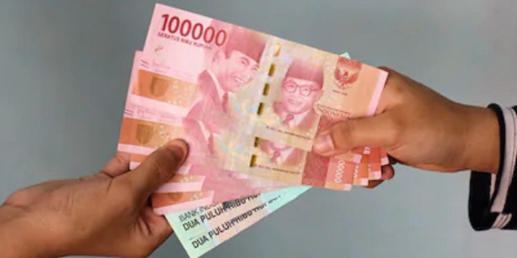 Simpan Melambat, Warga Andalkan Tabungan di Tengah Tekanan Ekonomi