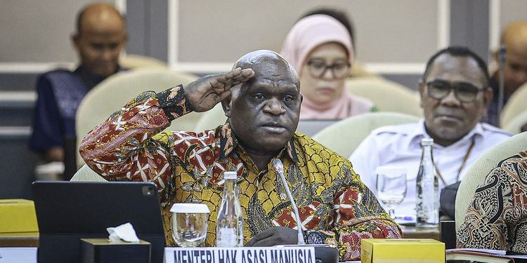 Papua Tengah Bergejolak, Menteri HAM Diskusikan Solusi bagi Ribu Pengungsi