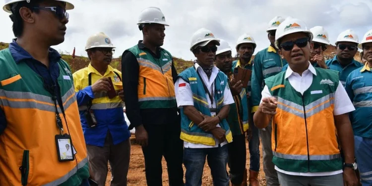 Bahlil Sebut Motif Baru Evaluasi Tambang Nikel di Raja Ampat