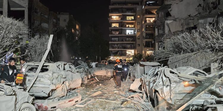 Iran Serang Israel, Tiga Tewas Belasan Terluka dan Puluhan Bangunan Rusak