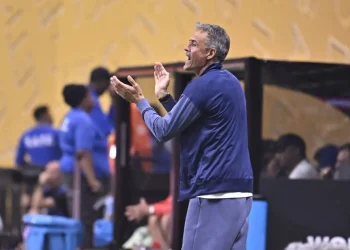 Luis Enrique Serang Joao Pedro Setelah Pertandingan Final Piala Dunia Antarklub