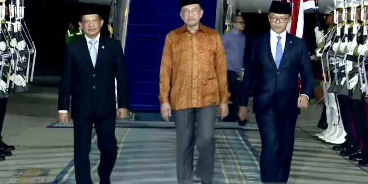 PM Malaysia Anwar Ibrahim Kunjungi Jakarta untuk Bertemu Prabowo