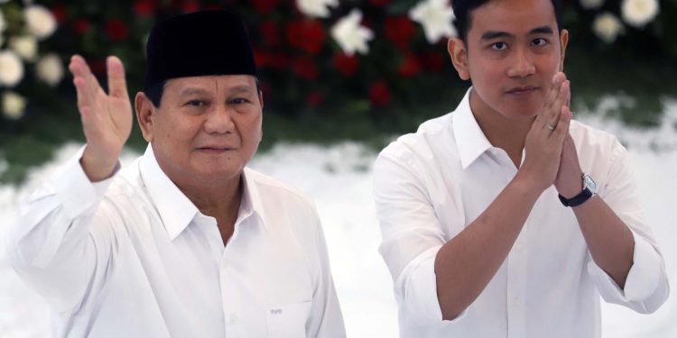 Dorongan Pemakzulan Gibran dan Dugaan Ijazah Palsu Jokowi Perkuat Prabowo