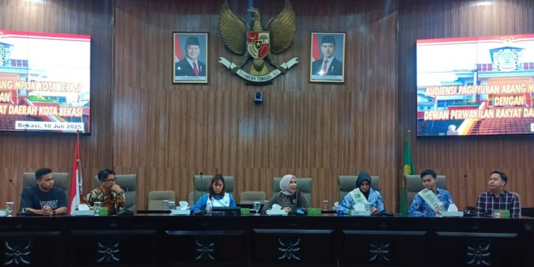 Audiensi Paguyuban Abang Mpok Diterima Oleh DPRD Kota Bekasi