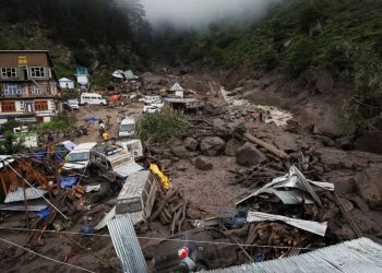 Banjir Bandang dan Tanah Longsor di Kashmir Menewaskan Lebih dari 200 Orang