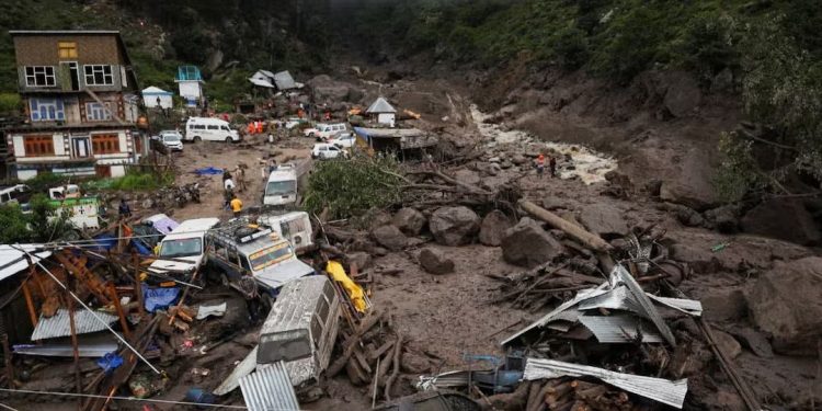 Banjir Bandang dan Tanah Longsor di Kashmir Menewaskan Lebih dari 200 Orang
