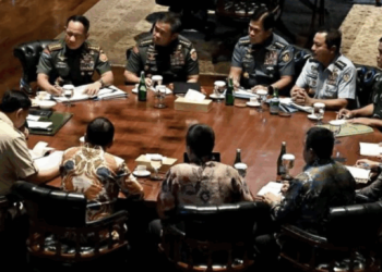 Prabowo Panggil Petinggi Kemenhan TNI dan BIN Antisipasi Gejolak Global menurut Seskab