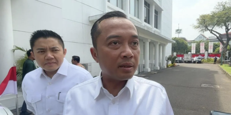 Presiden Prabowo Hormati Proses Hukum OTT Wamenaker Menurut Mensesneg