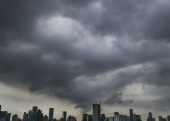Peringatan BMKG Hujan, Petir, Gelombang Tinggi dan Banjir Rob di Beberapa Wilayah Indonesia
