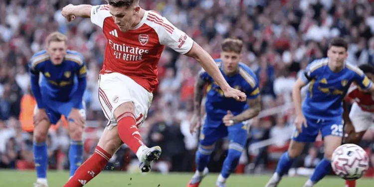 Arsenal Puncaki Klasemen Liga Inggris diikuti Tottenham dan Liverpool