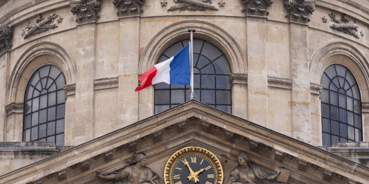 Voting Kepercayaan Bayrou Dianggap Mengancam Ekonomi Prancis