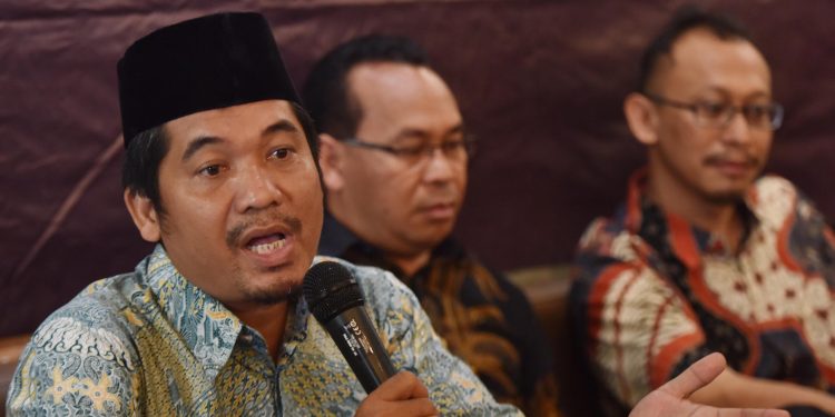KPU Diduga Tutupi Dokumen Capres-Cawapres, Ray: Seperti Petugas DPR dan Penganut Mulyonoisme