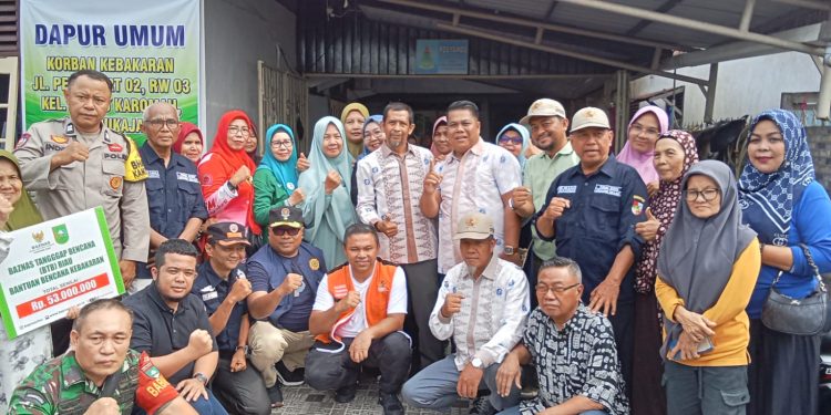 Langkah Pemimpin, Senyum Rakyat, dan Api yang Menyisakan Harapan