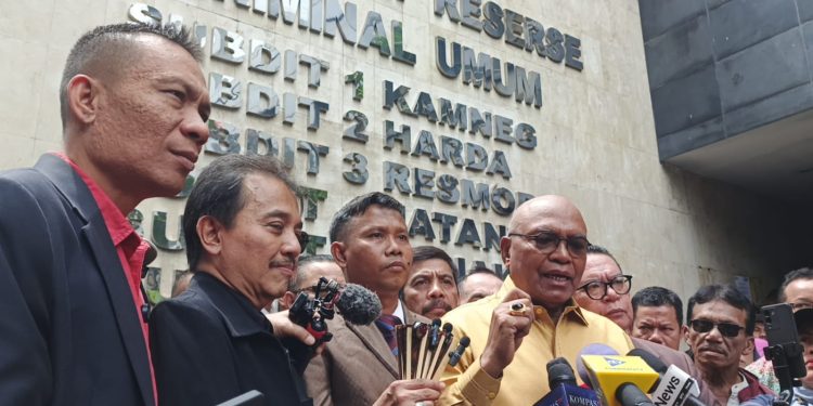 Roy Suryo dan Lainnya Dilarang Bepergian, Harus Lapor Setiap Minggu