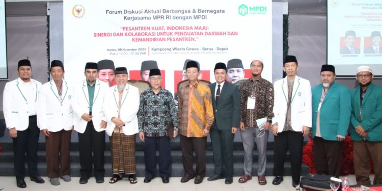 Perkemahan Pesantren Nasional MPDI 2025 Tekankan Santri Penerus Sejarah Menuju Indonesia Emas 2045