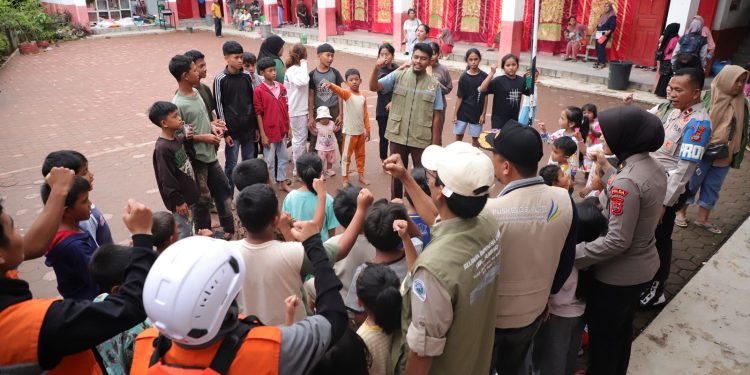 1.009 Sekolah Terkena Bencana di Sumatra, DPR Minta Pemerintah Utamakan Guru dan Siswa
