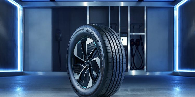 Libur Akhir Tahun dengan Mobil Hybrid Agar Hemat, Simak 5 Tips Ini