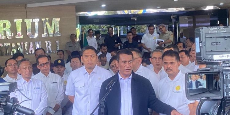 Pemerintah Membangun 11 Ribu Hektare Sawah Baru Pascabencana di Sumatera