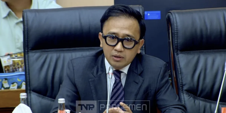 Gerindra Dukung Revisi UU Migas dan Curigai Adanya Mafia yang Halangi Pembahasan