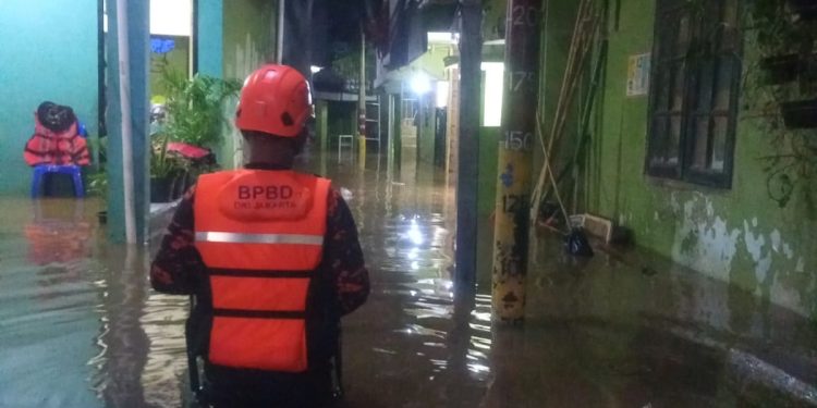 Lebih dari 1600 Warga Jakarta Mengungsi Karena Banjir Kebutuhan Tercukupi dengan Baik