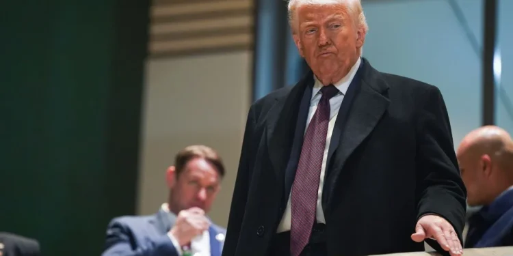 Trump Mengaku Sudah Berbicara dengan Pimpinan Iran