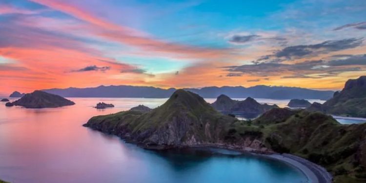 Pariwisata Indonesia Kalah Jauh, Bali Tak Lagi Bisa Diandalkan sebagai Destinasi Utama