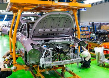Geely EX2 Diproduksi Lokal dengan TKDN 46,5%, Dukung Ekosistem Mobil Listrik Indonesia